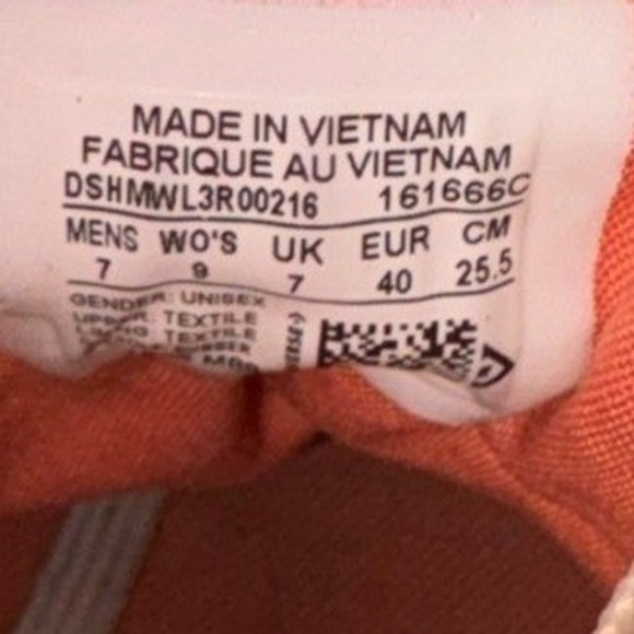 Converse Chuck Taylor All Star 70 Hi Olive Green Coral Sneakers Men 7‎ Women 9 - Picture 2 of 8